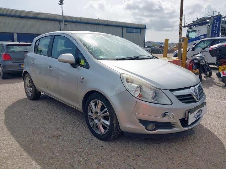 Vauxhall Corsa 1.4i 16v SE 5dr (a/c)