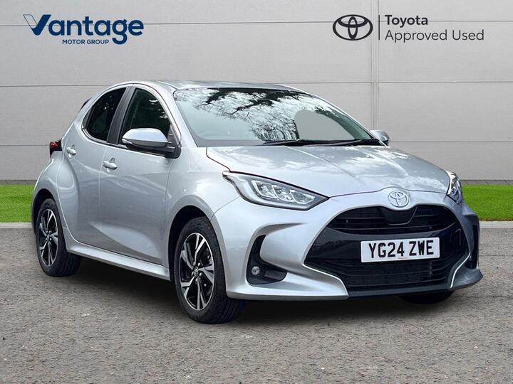 Toyota Yaris 1.5 VVT-h Design E-CVT Euro 6 (s/s) 5dr