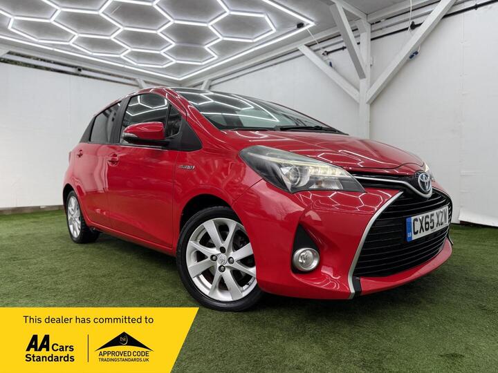 Toyota Yaris 1.5 VVT-h Sport E-CVT Euro 6 5dr