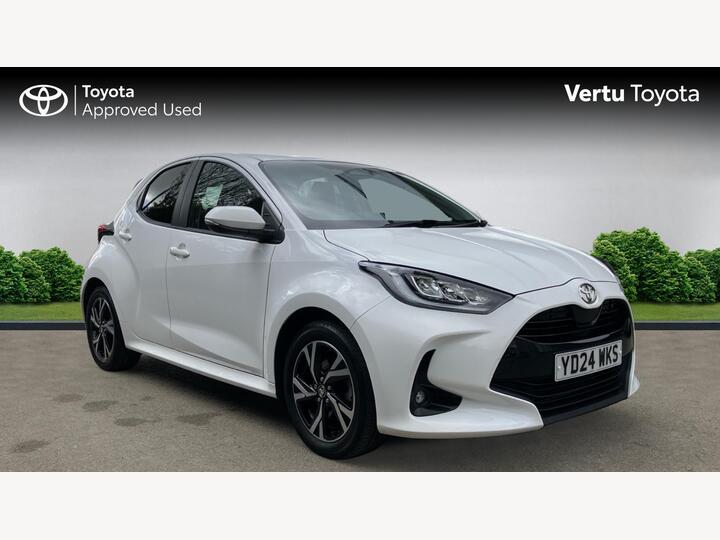 Toyota Yaris 1.5 VVT-h Design E-CVT Euro 6 (s/s) 5dr