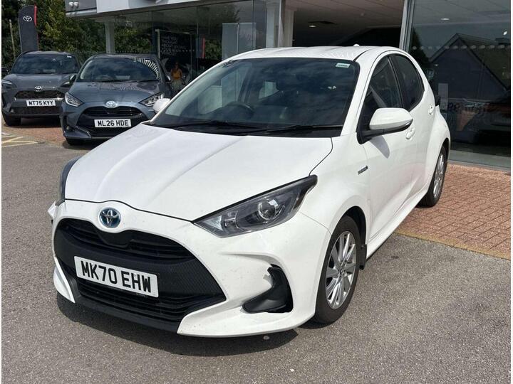 Toyota YARIS 1.5 VVT-h Icon E-CVT Euro 6 (s/s) 5dr