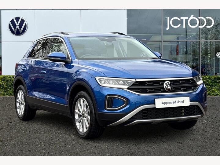 Volkswagen T-Roc 1.5 TSI Match Euro 6 (s/s) 5dr Volkswagen T-Roc 1.5 TSI Match Euro 6 (s/s) 5dr