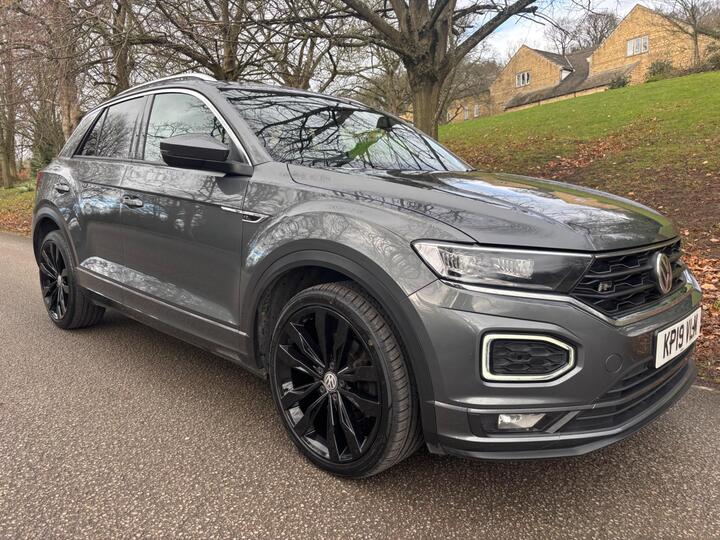 Volkswagen T-Roc 1.6 TDI R-Line Euro 6 (s/s) 5dr Volkswagen T-Roc 1.6 TDI R-Line Euro 6 (s/s) 5dr