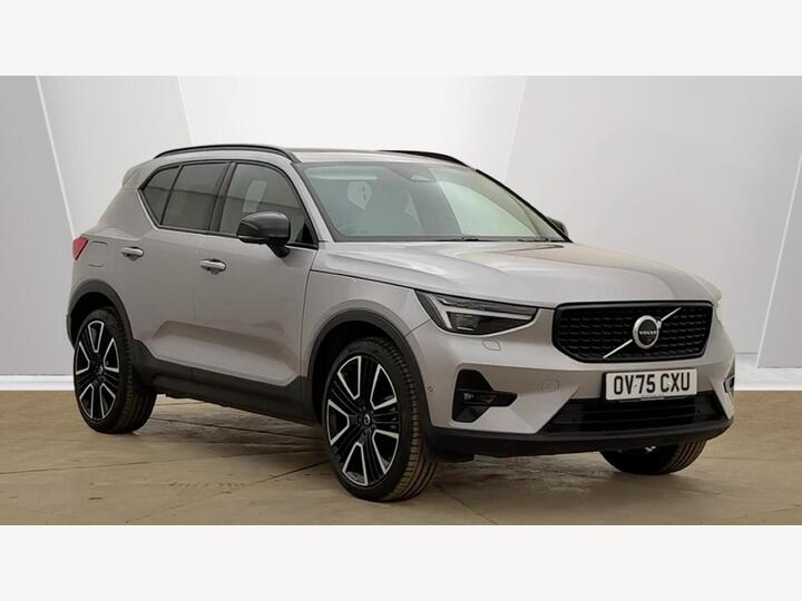 Volvo XC40 2.0 B4 MHEV Ultra Dark DCT Auto Euro 6 (s/s) 5dr