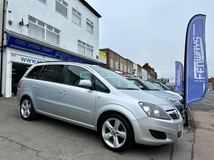 Vauxhall Zafira 1.6 16V Exclusiv Euro 5 5dr Vauxhall Zafira 1.6 16V Exclusiv Euro 5 5dr