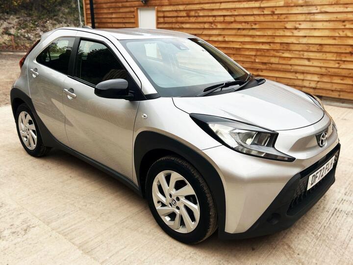 Toyota AYGO X 1.0 VVT-i Pure X-shift Euro 6 (s/s) 5dr