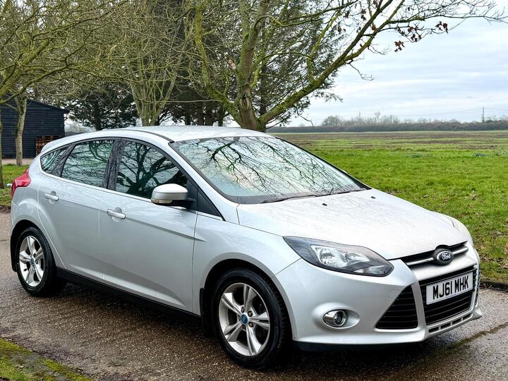 Ford Focus 1.6 Zetec Euro 5 5dr