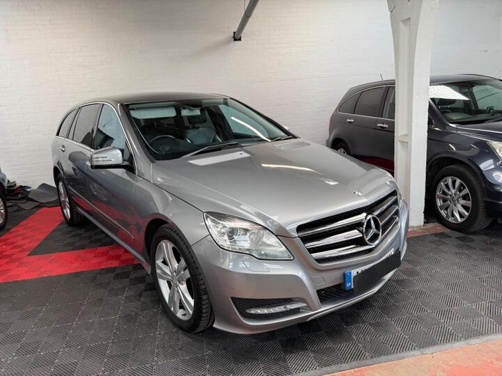Mercedes-Benz R Class 3.0 R350L CDI G-Tronic+ 4WD Euro 5 5dr (7 Seats) Mercedes-Benz R Class 3.0 R350L CDI G-Tronic+ 4WD Euro 5 5dr (7 Seats)