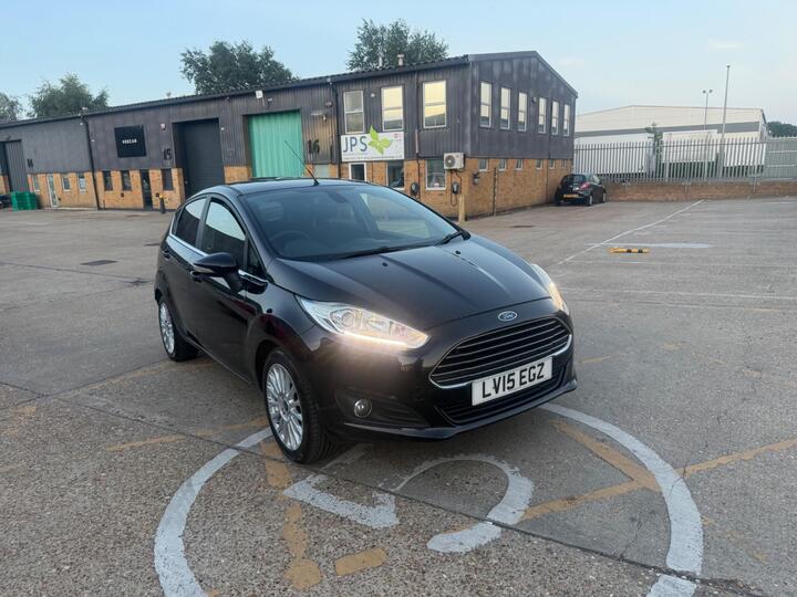 Ford Fiesta 1.0T EcoBoost Titanium Euro 6 (s/s) 5dr