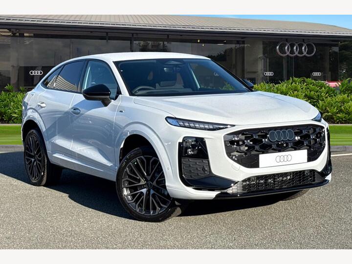 Audi Q3 1.5 E-hybrid Edition 1 Sportback S Tronic Euro 6 (s/s) 5dr 26kWh