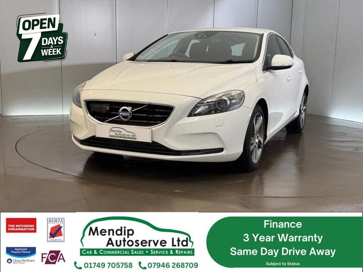 Volvo V40 2.0 D4 SE Lux Nav Hatchback 5dr Diesel Geartronic Euro 6 (s/s) (190 Ps)