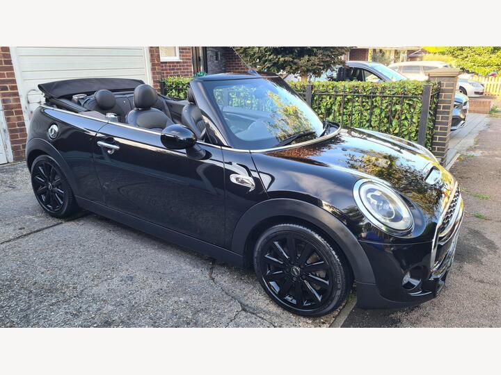 MINI Convertible 2.0 Cooper S Euro 6 (s/s) 2dr