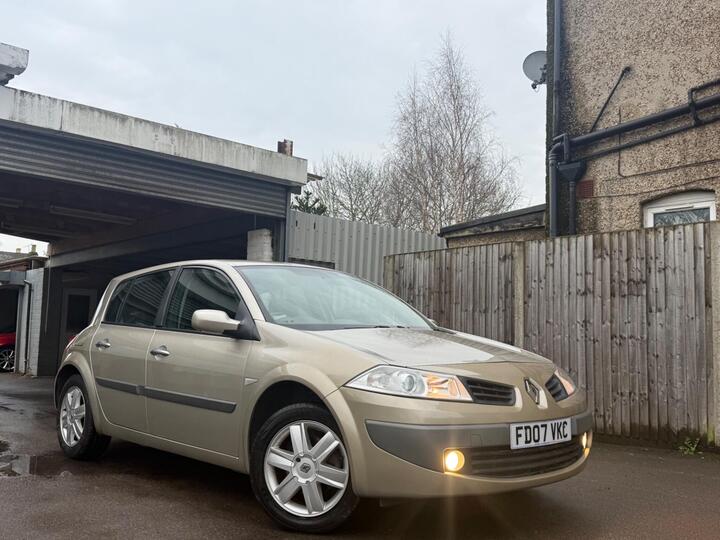 Renault Megane 1.6 VVT Dynamique Proactive 5dr