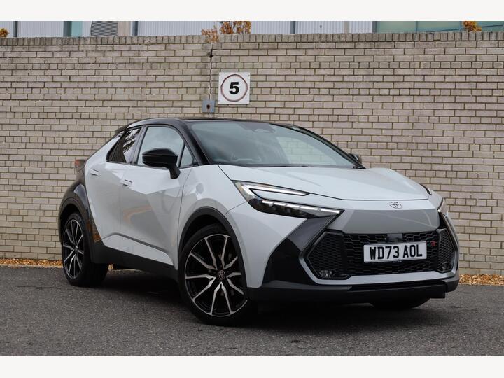 Toyota C-HR 2.0 VVT-h GR SPORT CVT Euro 6 (s/s) 5dr Toyota C-HR 2.0 VVT-h GR SPORT CVT Euro 6 (s/s) 5dr