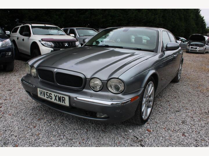 Jaguar XJ 2.7 TDVi Sovereign 4dr