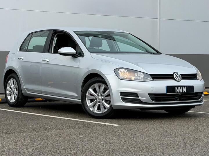 Volkswagen Golf 1.6 TDI BlueMotion Tech SE DSG Euro 5 (s/s) 5dr