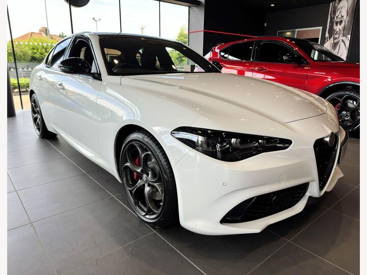 Alfa Romeo Giulia 2.0T Tributo Italiano Auto Euro 6 (s/s) 4dr