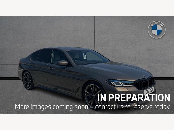 BMW 5 Series 4.4 M550i V8 Steptronic XDrive Euro 6 (s/s) 4dr