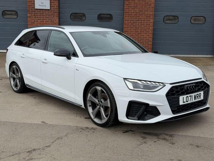 Audi A4 Avant 2.0 TFSI 35 Black Edition S Tronic Euro 6 (s/s) 5dr