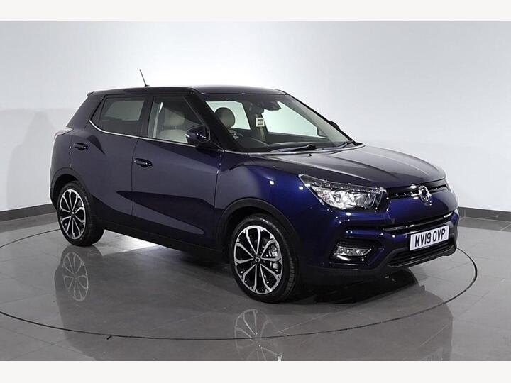 SsangYong TIVOLI 1.6 E-XGi Ultimate Auto Euro 6 5dr SsangYong TIVOLI 1.6 E-XGi Ultimate Auto Euro 6 5dr