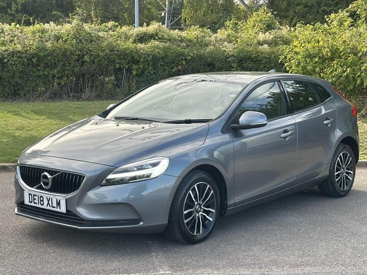Volvo V40 2.0 T2 Momentum Euro 6 (s/s) 5dr