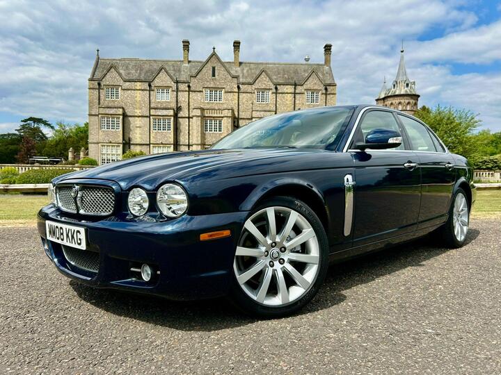 Jaguar XJ 3.0 Executive 4dr