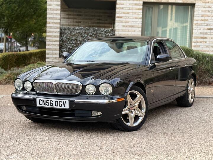 Jaguar XJ 3.0 XJ6 Sovereign 4dr