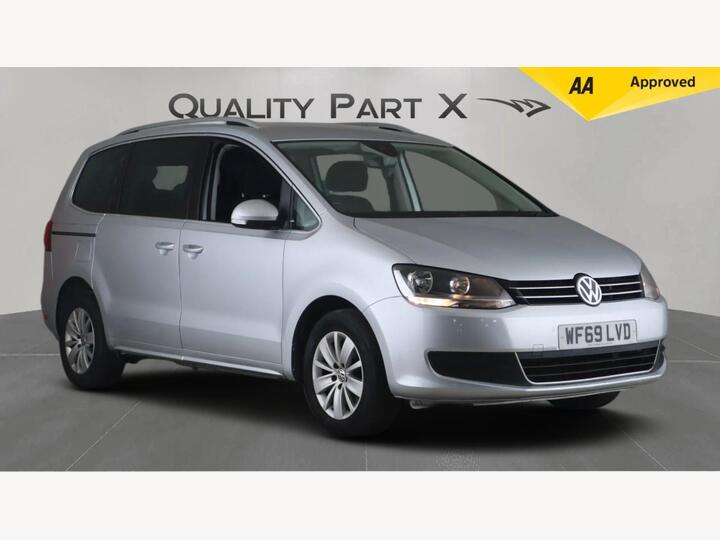 Volkswagen Sharan 2.0 TDI SE Nav Euro 6 (s/s) 5dr Volkswagen Sharan 2.0 TDI SE Nav Euro 6 (s/s) 5dr