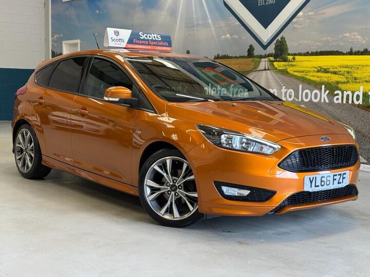 Ford FOCUS 1.0T EcoBoost ST-Line Euro 6 (s/s) 5dr