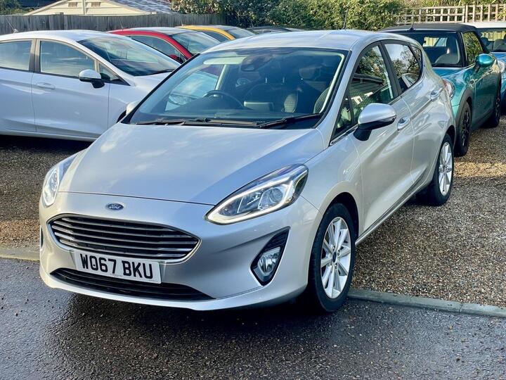 Ford Fiesta 1.0T EcoBoost Titanium Euro 6 (s/s) 5dr
