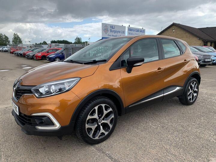 Renault CAPTUR 1.5 DCi ENERGY Dynamique Nav Euro 6 (s/s) 5dr Renault CAPTUR 1.5 DCi ENERGY Dynamique Nav Euro 6 (s/s) 5dr