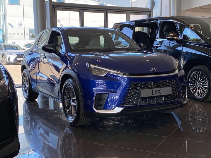 Lexus LBX 1.5 VVT-iE Premium E-CVT Euro 6 (s/s) 5dr