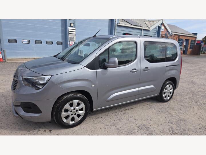 Vauxhall Combo Life 1.2 Turbo Energy Euro 6 (s/s) 5dr (7 Seat)