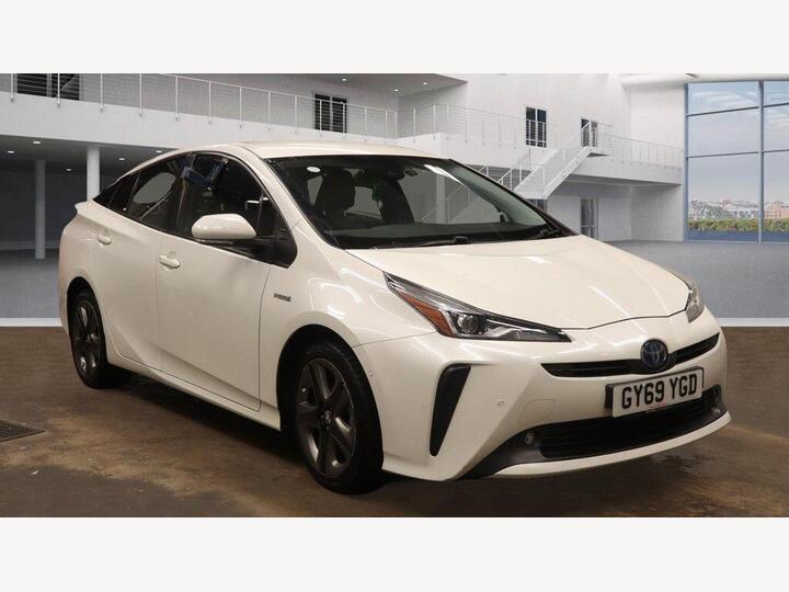 Toyota Prius 1.8 VVT-h Business Edition Plus CVT Euro 6 (s/s) 5dr (15in Alloy) Toyota Prius 1.8 VVT-h Business Edition Plus CVT Euro 6 (s/s) 5dr (15in Alloy)