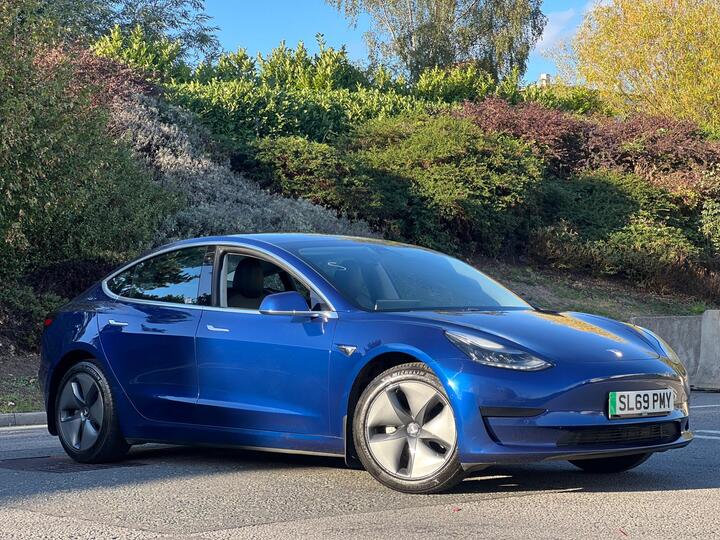 Tesla Model 3 Standard Range Plus Auto RWD 4dr