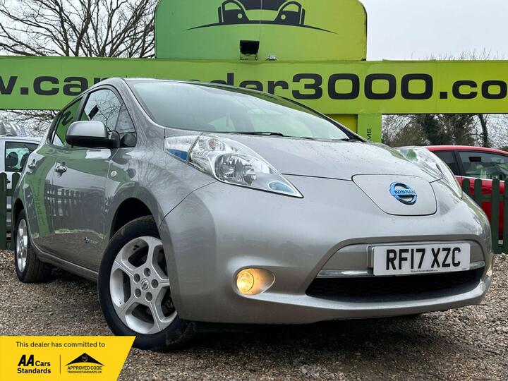 Nissan LEAF 30kWh Acenta Auto 5dr