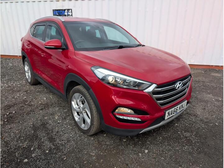 Hyundai TUCSON 2.0 CRDi Premium 4WD Euro 6 5dr