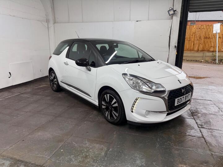 DS AUTOMOBILES DS 3 1.2 PureTech Chic Euro 6 (s/s) 3dr