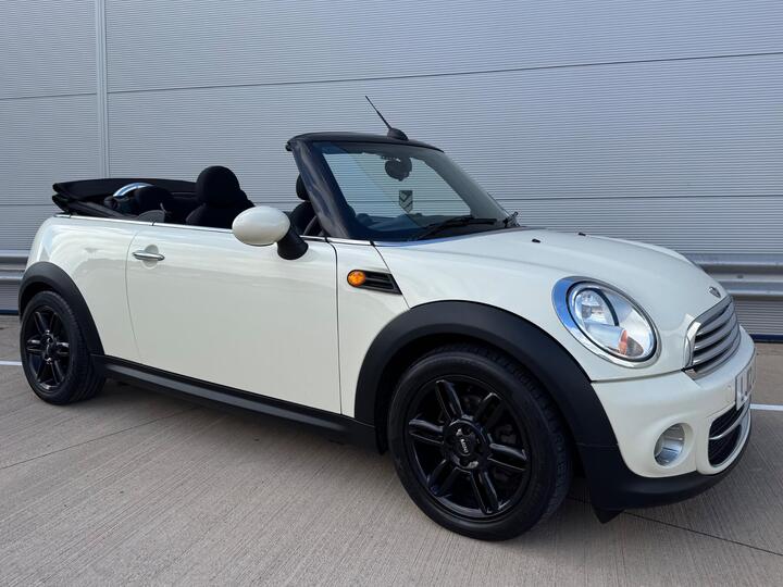 MINI Convertible 1.6 Cooper D Euro 5 (s/s) 2dr