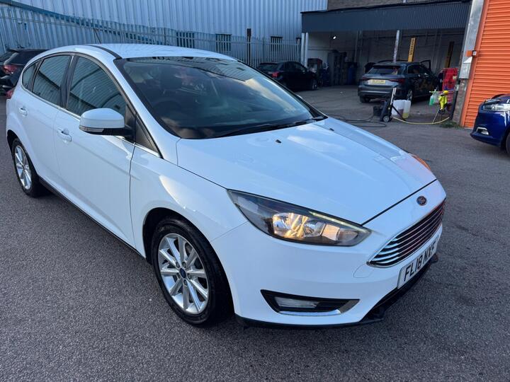 Ford Focus 1.0T EcoBoost Titanium Auto Euro 6 (s/s) 5dr