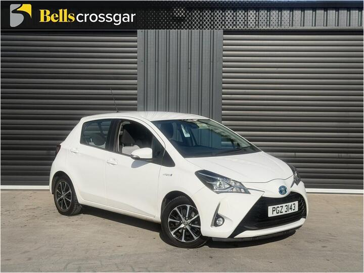 Toyota Yaris 1.5 VVT-h Icon Tech E-CVT Euro 6 (s/s) 5dr