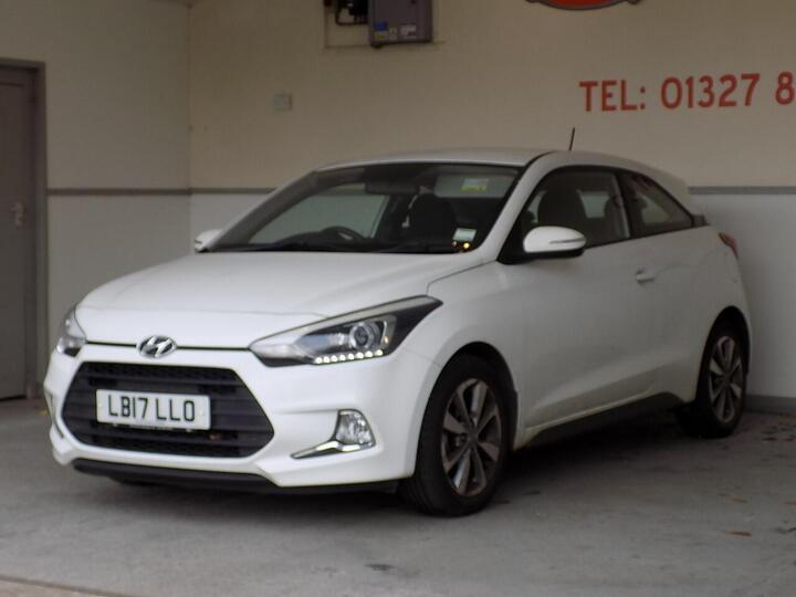 Hyundai I20 1.2 Blue Drive SE Euro 6 (s/s) 3dr Hyundai I20 1.2 Blue Drive SE Euro 6 (s/s) 3dr