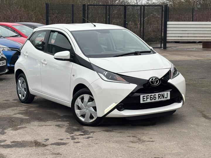 Toyota AYGO 1.0 VVT-i X-play Euro 6 5dr