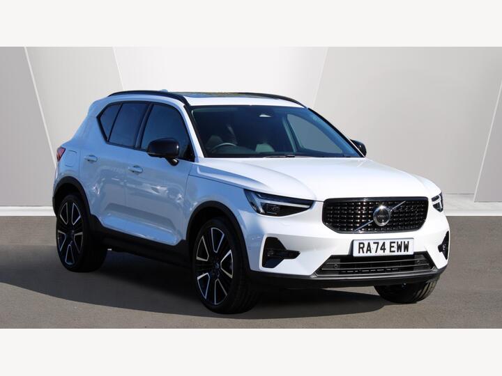 Volvo XC40 2.0 B4 MHEV Ultra Dark DCT Auto Euro 6 (s/s) 5dr