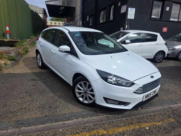 Ford Focus 1.6 Titanium Powershift Euro 6 5dr