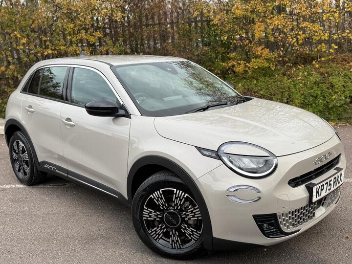 Fiat 600 1.2 MHEV E-DCT Euro 6 (s/s) 5dr