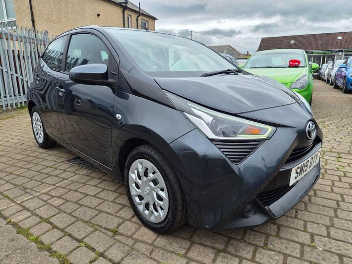 Toyota AYGO 1.0 VVT-i X-play Euro 6 5dr