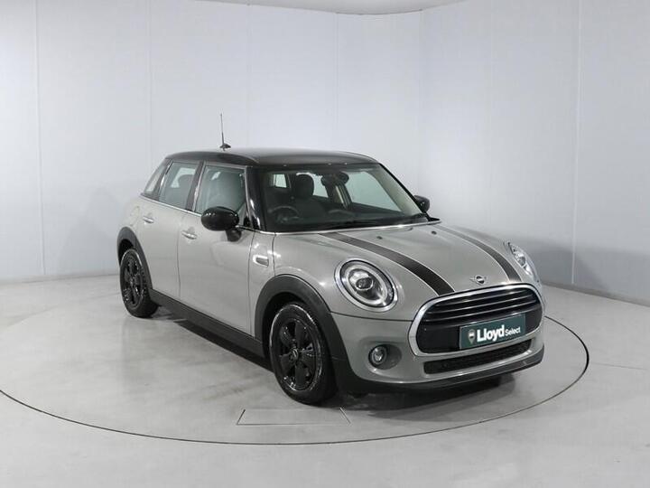 MINI HATCHBACK 1.5 Cooper Classic Euro 6 (s/s) 5dr
