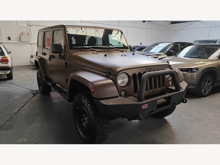Jeep WRANGLER 2.8 CRD Sahara Auto 4WD Euro 6 4dr Jeep WRANGLER 2.8 CRD Sahara Auto 4WD Euro 6 4dr