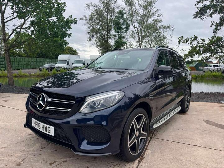 Mercedes-Benz GLE 3.0 GLE350d V6 AMG Line (Premium) G-Tronic 4MATIC Euro 6 (s/s) 5dr Mercedes-Benz GLE 3.0 GLE350d V6 AMG Line (Premium) G-Tronic 4MATIC Euro 6 (s/s) 5dr